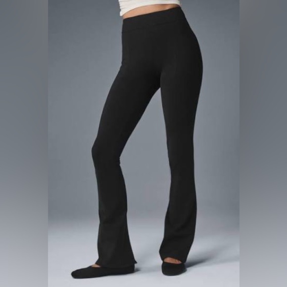 Alo kick-back leggings XXS